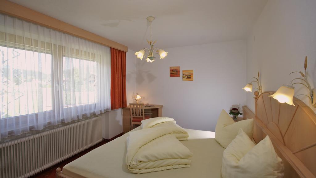 Komfort-Apartments Zufriedenheit Leutasch Δωμάτιο φωτογραφία