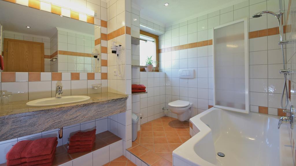 Komfort-Apartments Zufriedenheit Leutasch Δωμάτιο φωτογραφία