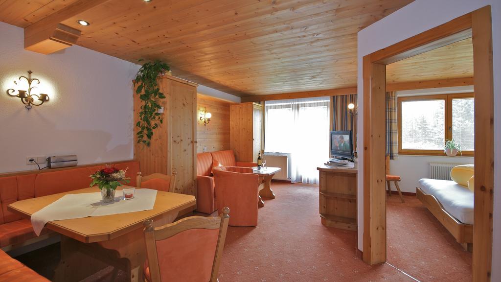 Komfort-Apartments Zufriedenheit Leutasch Δωμάτιο φωτογραφία